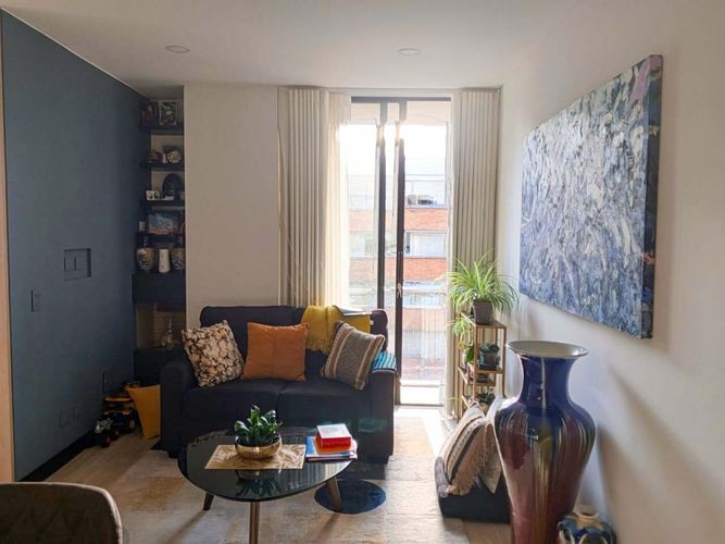 Apartaestudio en venta en Santa Barbara Central, Bogotá, 55 m² · foto 2 de 13