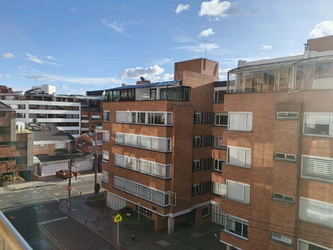 Apartaestudio en venta en Santa Barbara Central, Bogotá, 55 m² · foto 12 de 13