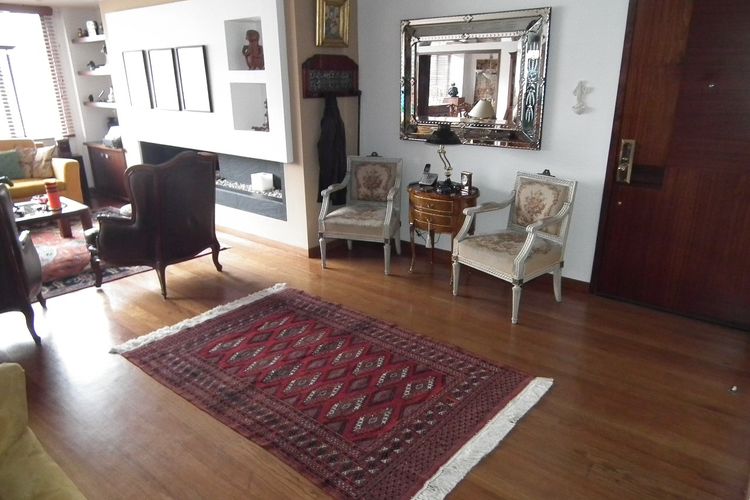 Apartamento de 3 alcobas en venta en Santa Barbara Central, Bogotá, 166 m² · foto 2 de 24
