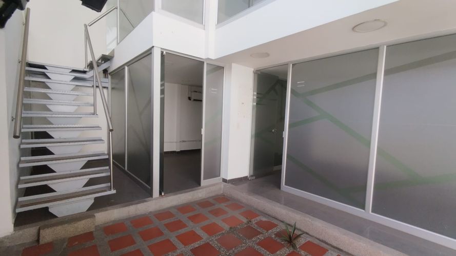 Local en arriendo en Laureles, Medellín, 630 m² · foto 5 de 24