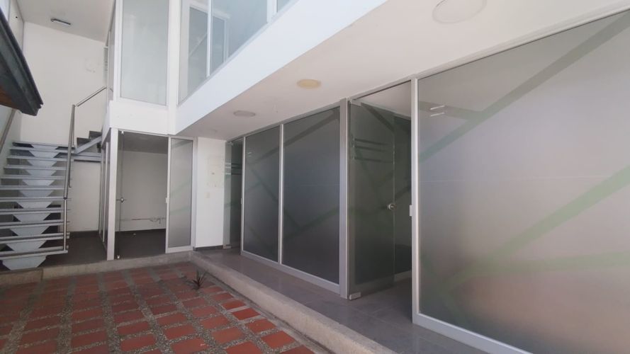 Local en arriendo en Laureles, Medellín, 630 m² · foto 6 de 24