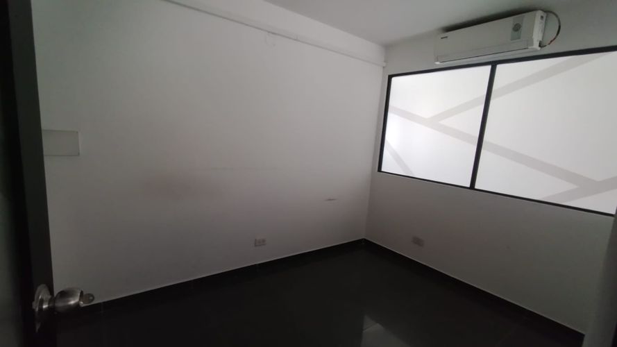 Local en arriendo en Laureles, Medellín, 630 m² · foto 7 de 24