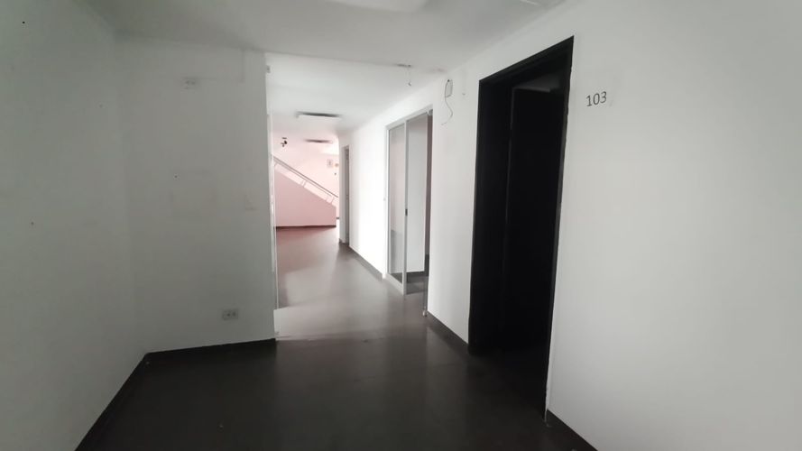 Local en arriendo en Laureles, Medellín, 630 m² · foto 9 de 24