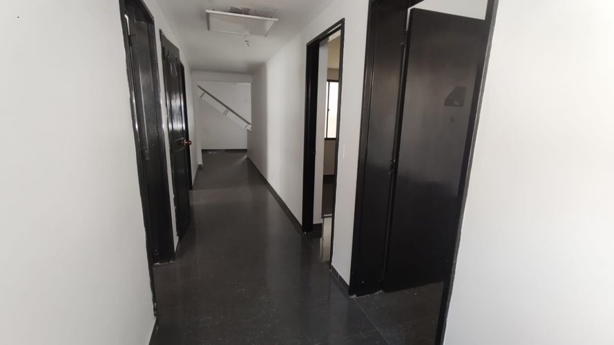 Local en arriendo en Laureles, Medellín, 630 m² · foto 11 de 24