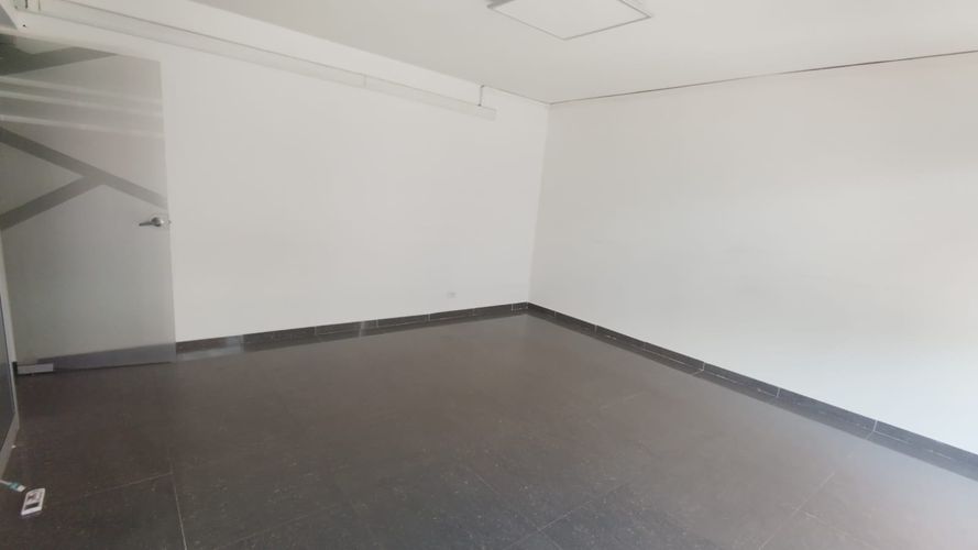 Local en arriendo en Laureles, Medellín, 630 m² · foto 15 de 24