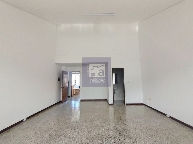 Oficina en arriendo en Centro, Bucaramanga, 39 m² · foto 3 de 4
