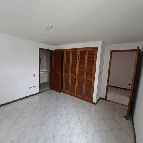 Apartamento de 3 alcobas en venta en Cabecera Del Llano, Bucaramanga, 136 m² · foto 16 de 20