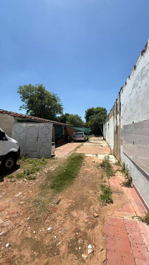 VENDO HERMOSO TERRENO S/ LA AVDA AVIADORES DEL CHACO — foto 3