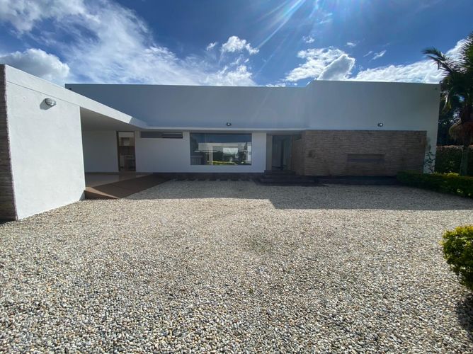 Casa de 4 alcobas en venta en Guayabito, Rionegro, 1550 m² · foto 7 de 9