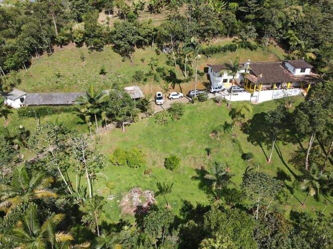 Casa de 5 alcobas en venta en Entreamigos, Sabaneta · foto 10 de 12