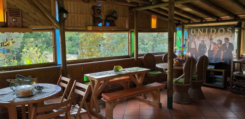 Casa de 5 alcobas en venta en Piedras Blancas, Guarne · foto 7 de 7