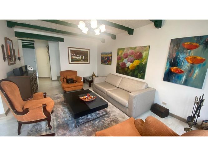 Casa de 3 alcobas en venta en Santa Barbara, Bogotá, 250 m² · foto 3 de 24