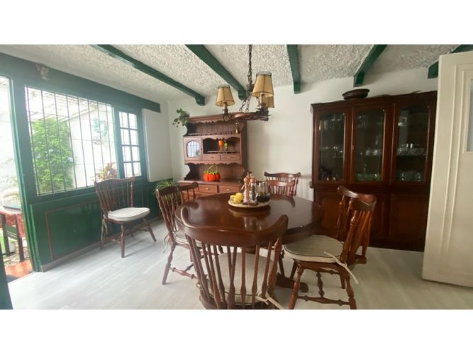 Casa de 3 alcobas en venta en Santa Barbara, Bogotá, 250 m² · foto 4 de 24