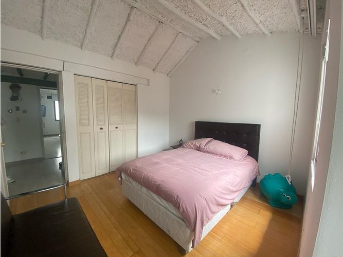 Casa de 3 alcobas en venta en Santa Barbara, Bogotá, 250 m² · foto 9 de 24