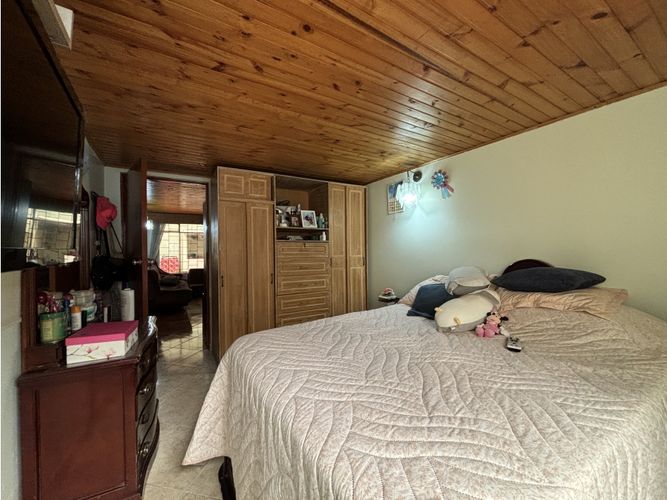 Casa de 5 alcobas en venta en La Camelia, Bogotá, 200 m² · foto 13 de 19