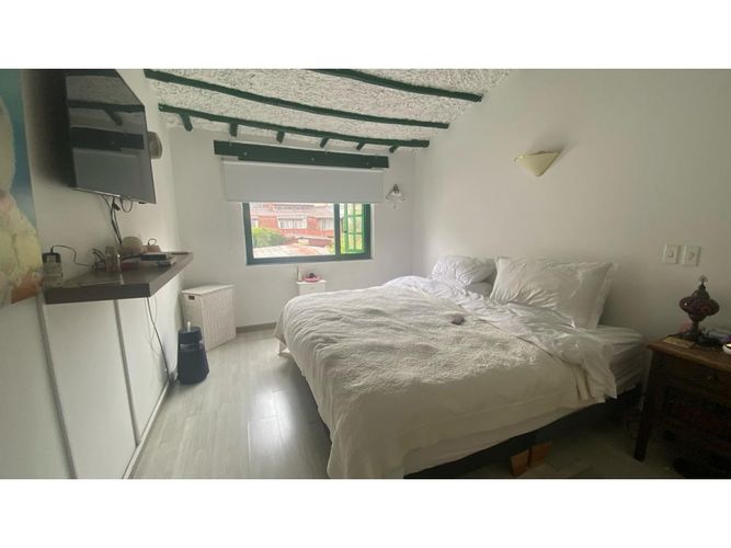 Casa de 3 alcobas en venta en Santa Barbara, Bogotá, 250 m² · foto 15 de 24