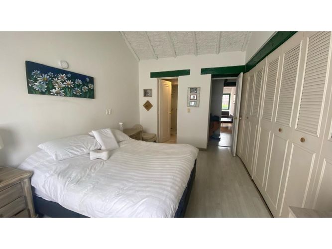 Casa de 3 alcobas en venta en Santa Barbara, Bogotá, 250 m² · foto 16 de 24
