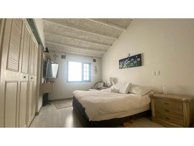Casa de 3 alcobas en venta en Santa Barbara, Bogotá, 250 m² · foto 17 de 24