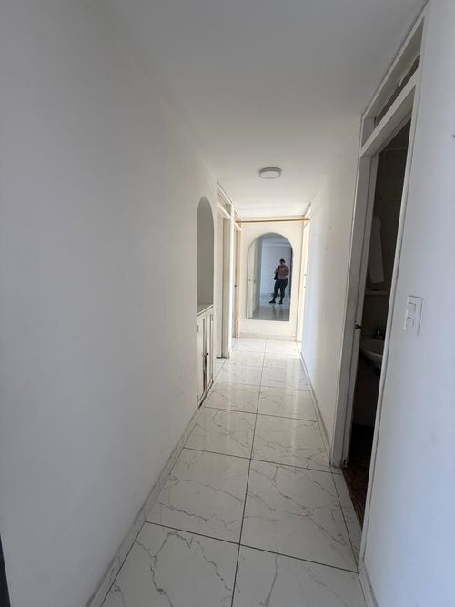Apartamento de 4 alcobas en venta en Provenza, Bucaramanga, 100 m² · foto 5 de 18