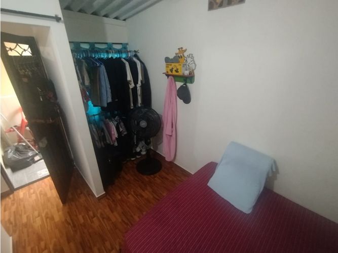 Casa de 13 alcobas en venta en El Pomar, Medellín, 453 m² · foto 8 de 24