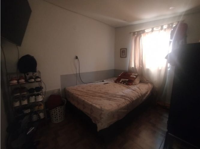 Casa de 13 alcobas en venta en El Pomar, Medellín, 453 m² · foto 10 de 24