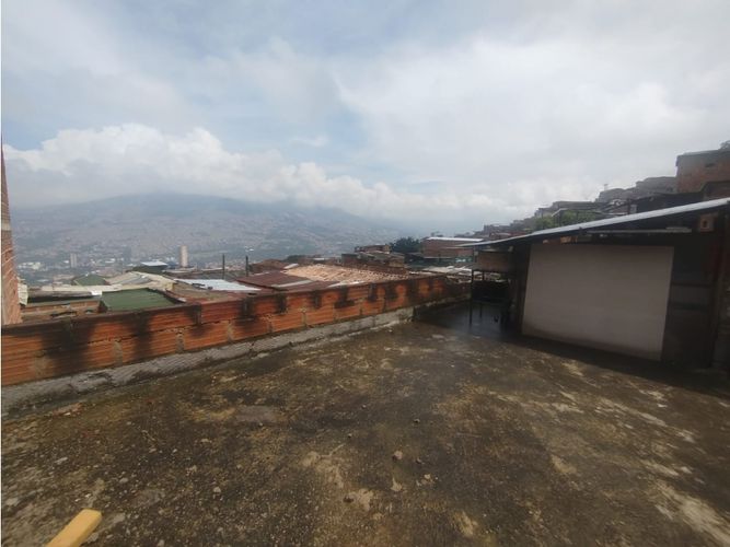 Casa de 13 alcobas en venta en El Pomar, Medellín, 453 m² · foto 15 de 24