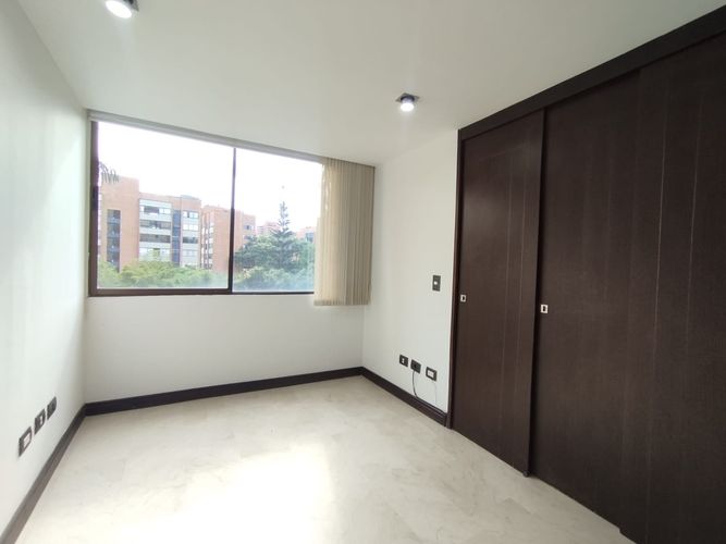 Apartamento de 3 alcobas en arriendo en El Poblado, Medellín, 118 m² · foto 10 de 20
