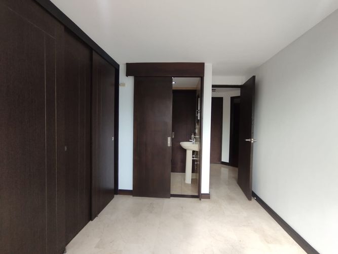 Apartamento de 3 alcobas en arriendo en El Poblado, Medellín, 118 m² · foto 11 de 20