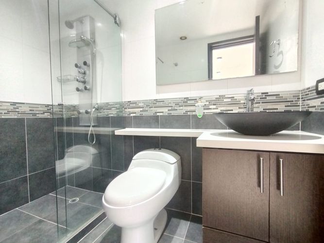 Apartamento de 3 alcobas en arriendo en El Poblado, Medellín, 118 m² · foto 16 de 20