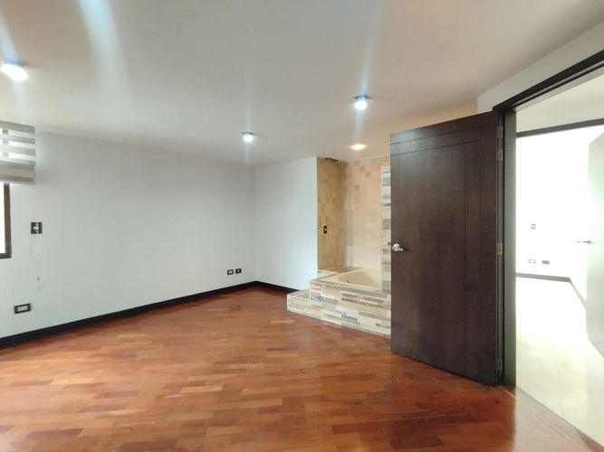 Apartamento de 3 alcobas en arriendo en El Poblado, Medellín, 118 m² · foto 18 de 20