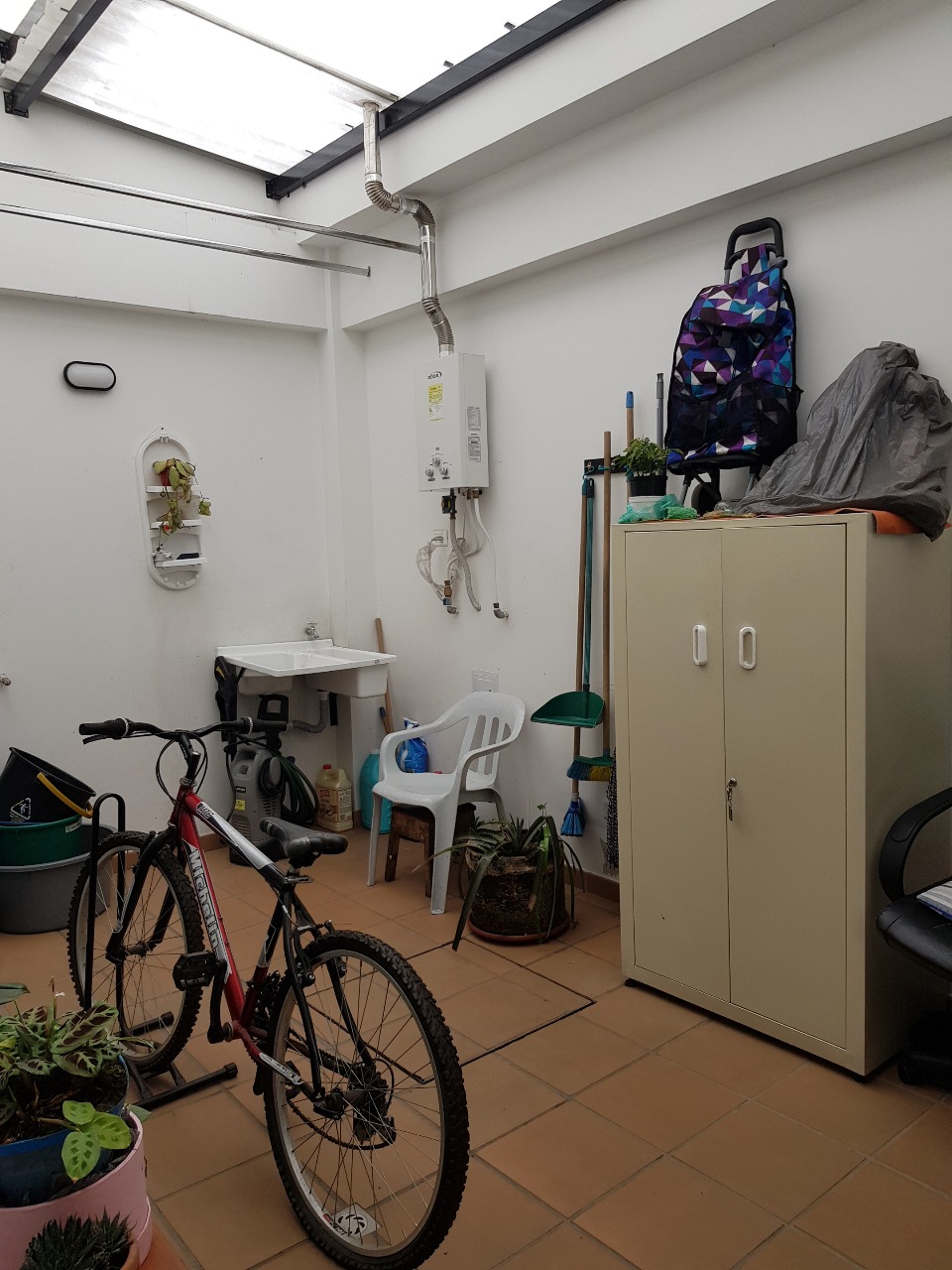 Casa en venta en Santa Isabel, Bogotá · foto 2 de 24