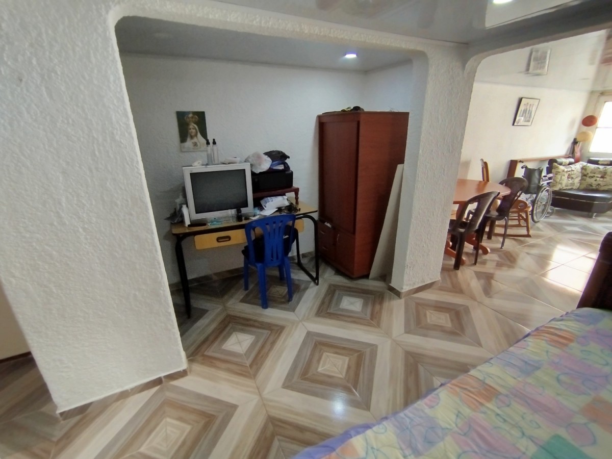 Casa en venta en Villas De Granada, Bogotá · foto 6 de 21