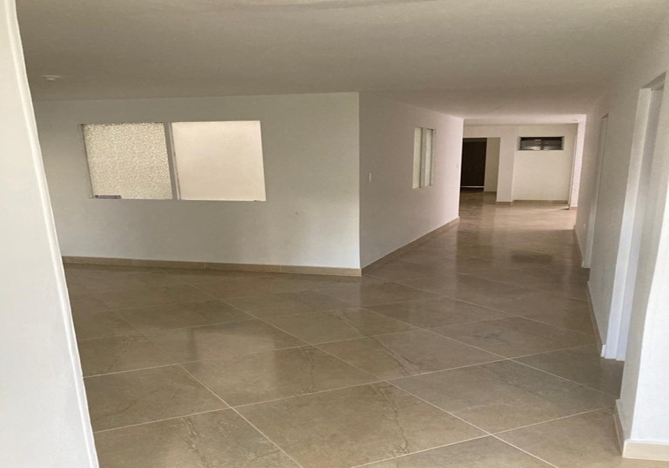 1BR Building in Calasanz (1050 m²) for Sale - 4