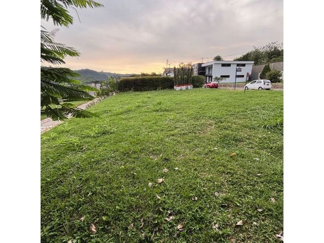 Lote en venta en Ruitoque, Girón, 389 m² · foto 3 de 7