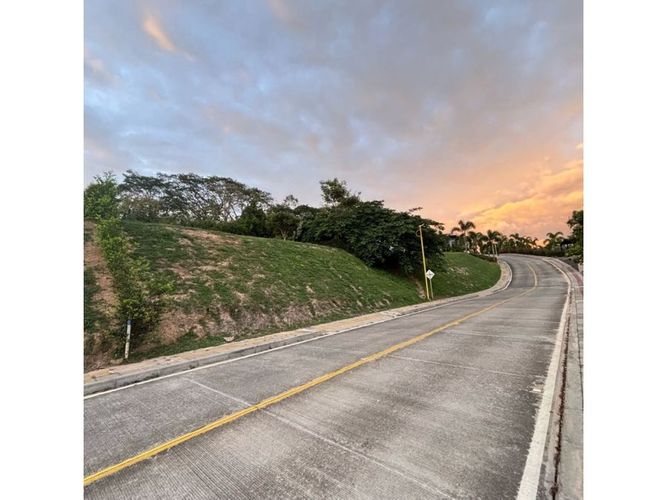 Lote en venta en Ruitoque, Girón, 389 m² · foto 4 de 7
