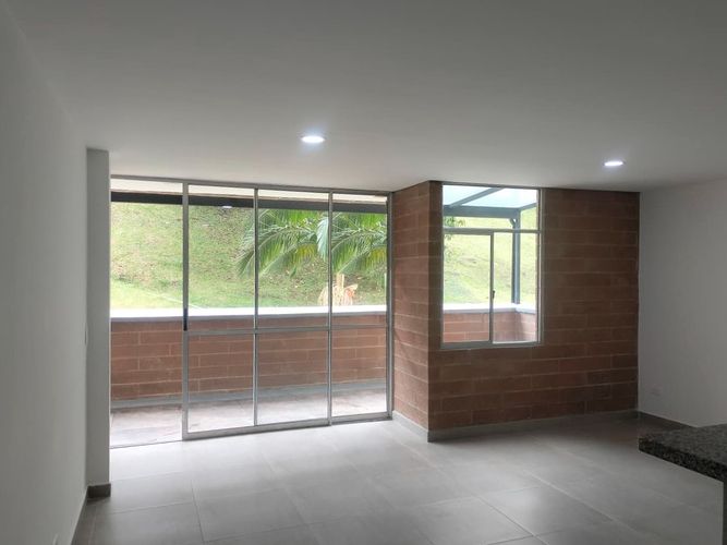 Apartamento en arriendo en La Florida, Medellín · foto 4 de 17