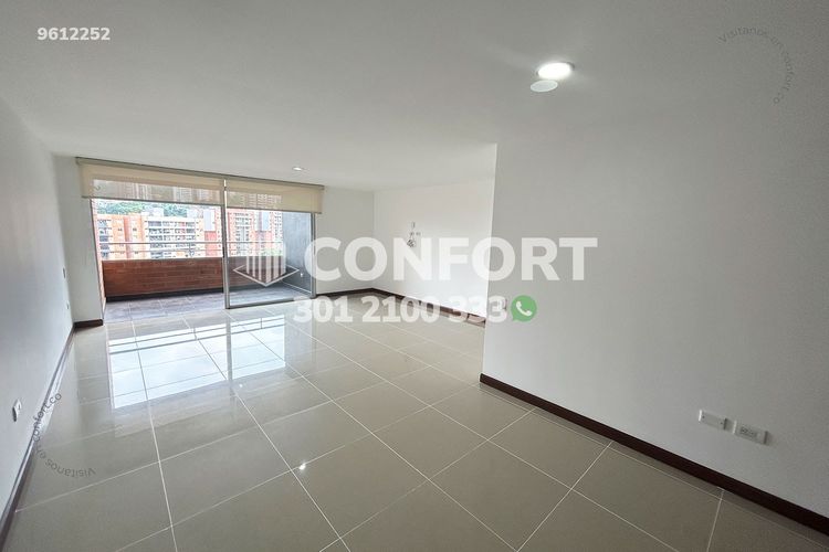 Apartamento de 3 alcobas en arriendo en Cumbres, Envigado, 103 m² · foto 2 de 24