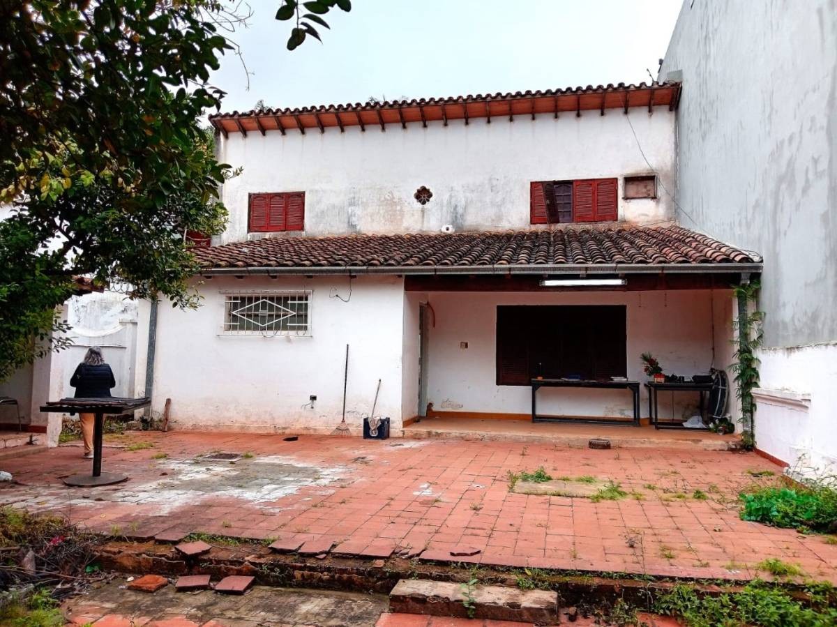 Vendo terreno con construcción en Asunción Ycua Sati — foto 3