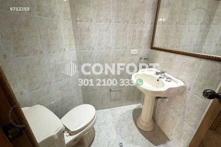 Apartamento de 3 alcobas en arriendo en Las Acacias, Medellín, 153 m² · foto 2 de 21