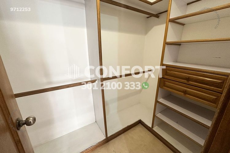 Apartamento de 3 alcobas en arriendo en Las Acacias, Medellín, 153 m² · foto 3 de 21