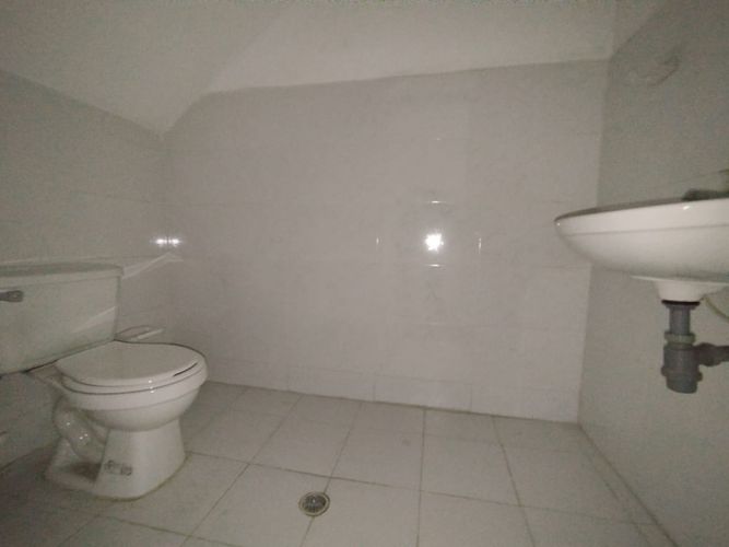 Bodega en arriendo en San Nicolas, Cali, 349 m² · foto 6 de 24
