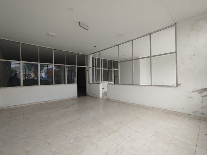 Bodega en arriendo en San Nicolas, Cali, 349 m² · foto 18 de 24
