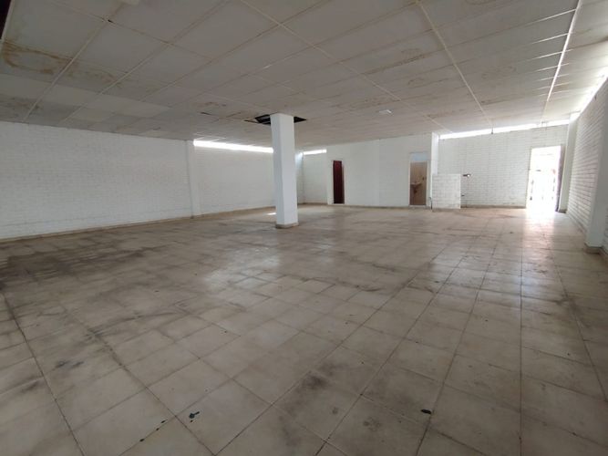 Bodega en arriendo en San Nicolas, Cali, 349 m² · foto 21 de 24
