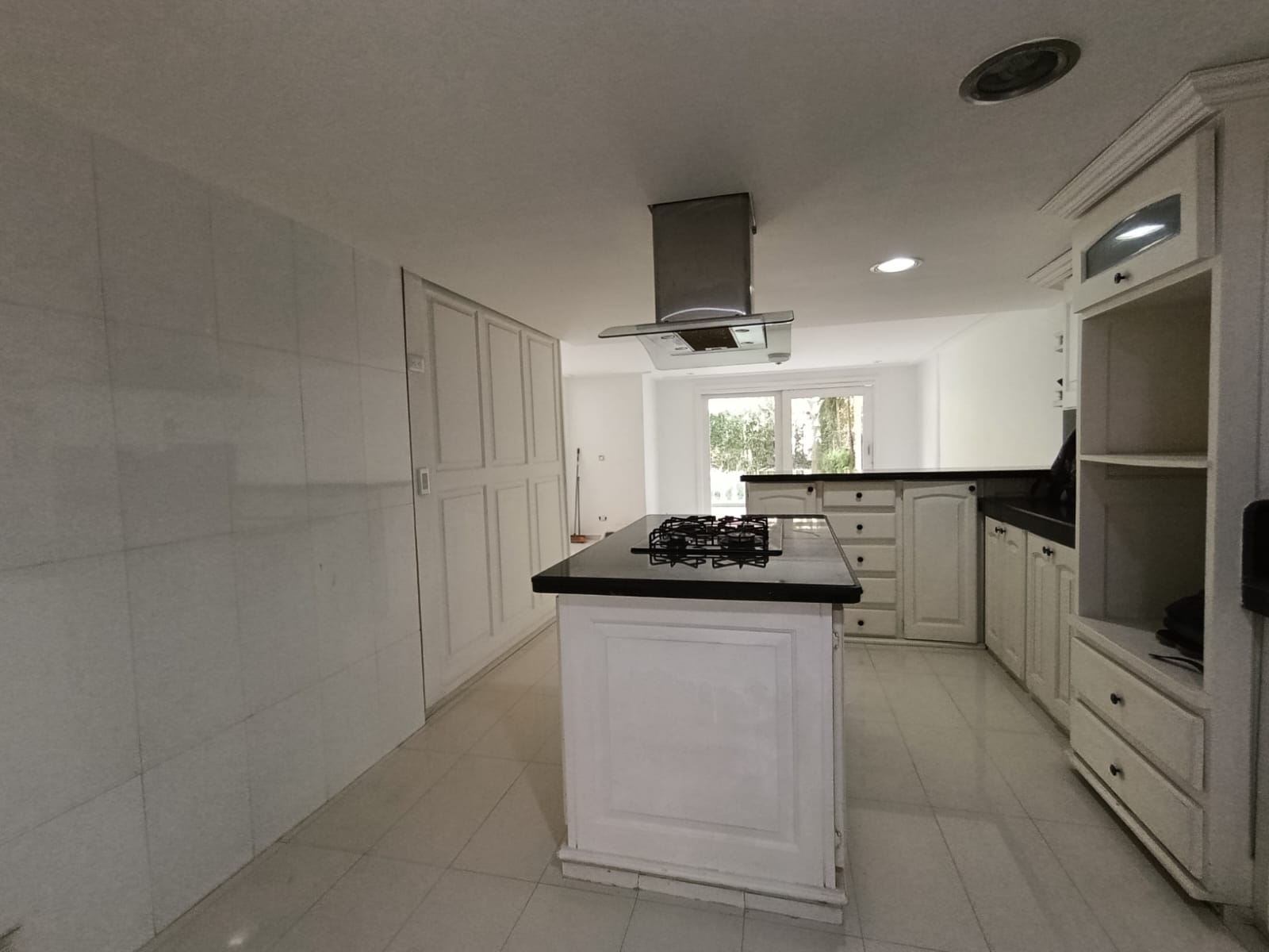 Casa en arriendo en El Poblado, Medellín · foto 12 de 18