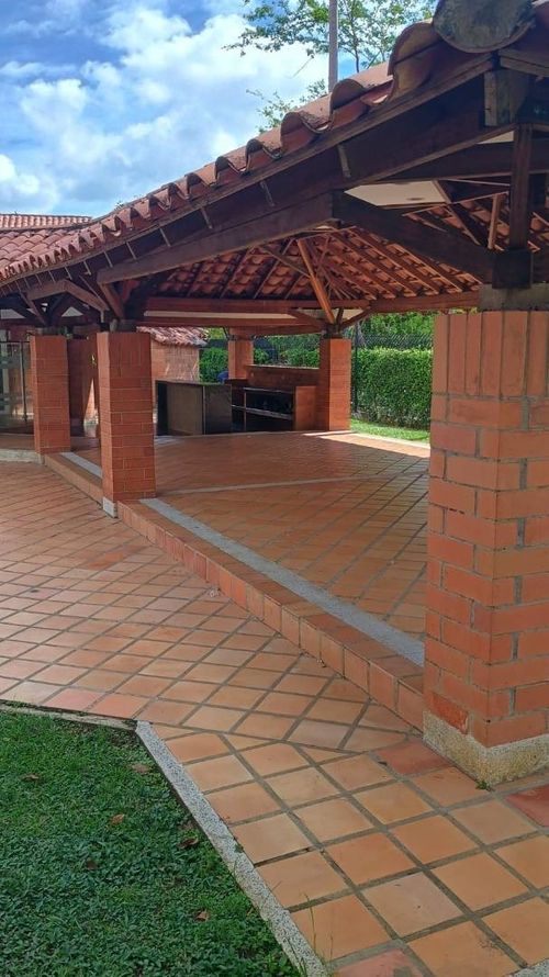 Casa de 4 alcobas en venta en Ciudad Jardin, Cali, 150 m² · foto 4 de 24