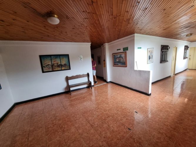 Edificio en venta en San Pedro, Cali, 1200 m² · foto 8 de 24