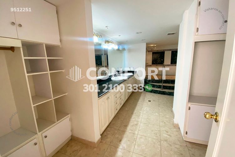 Apartamento de 3 alcobas en arriendo en Los Parra, Medellín, 170 m² · foto 21 de 24