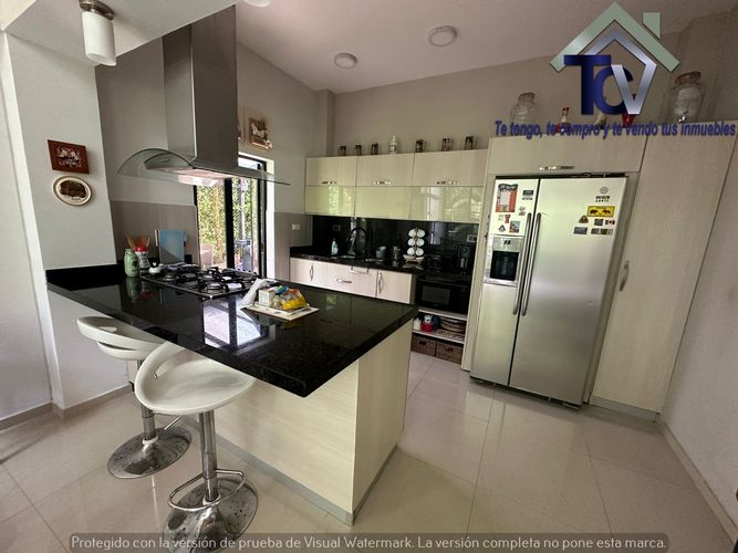 Casa de 4 alcobas en venta en Menzuly, Piedecuesta, 315 m² · foto 2 de 23