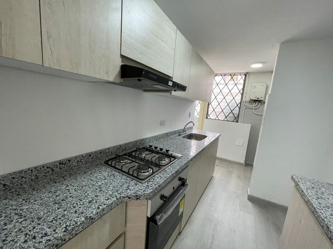 Apartamento de 2 alcobas en venta en Los Cambulos, Cali, 66 m² · foto 3 de 20