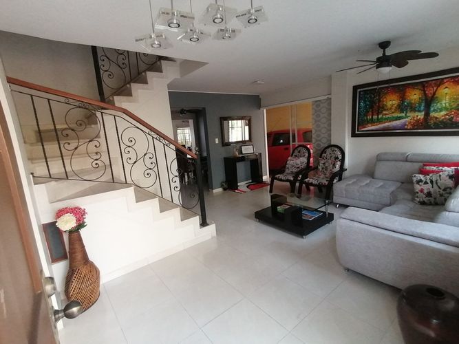 Casa de 4 alcobas en venta en Cañaveral, Floridablanca, 230 m² · foto 2 de 14